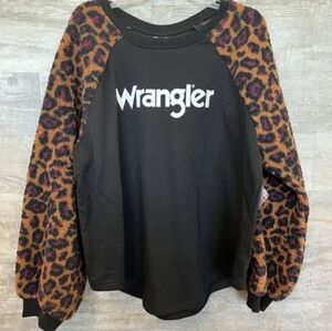 Wrangler® Ladies Retro Vintage Cheetah Print Pullover